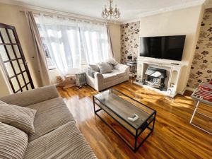 Lounge- click for photo gallery